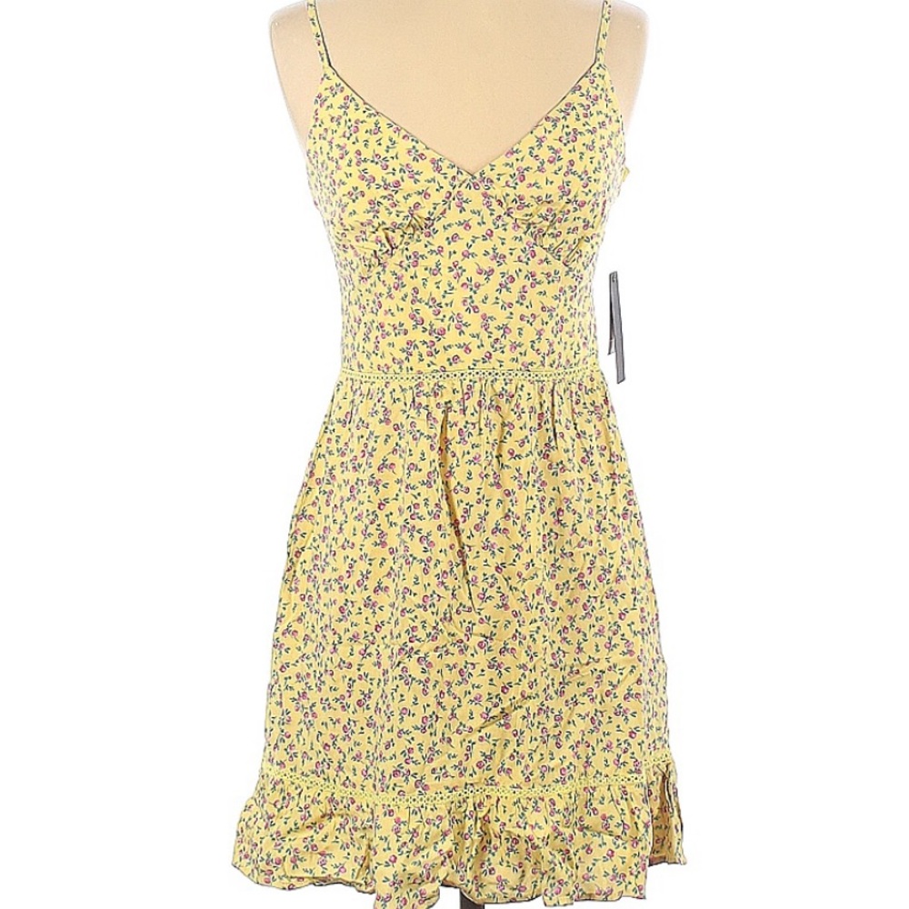 Adorable yellow sundress by city triangles, size 5